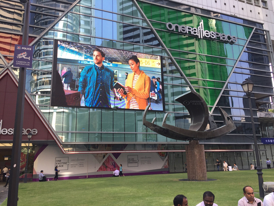 C-Fit Outdoor P20 LED Billboard In Singapore One Raffles Place