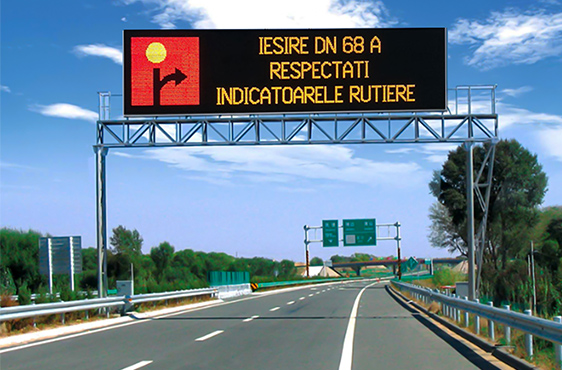 Future Technological Solutions For Traffic Controlling, Road Safety Signs And Announcing Traffic Regulations With LED Display Screen!!