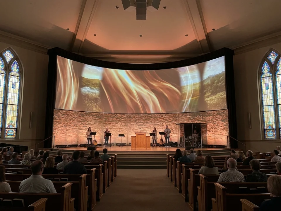 Sanctuary_backdrop_for_worship
