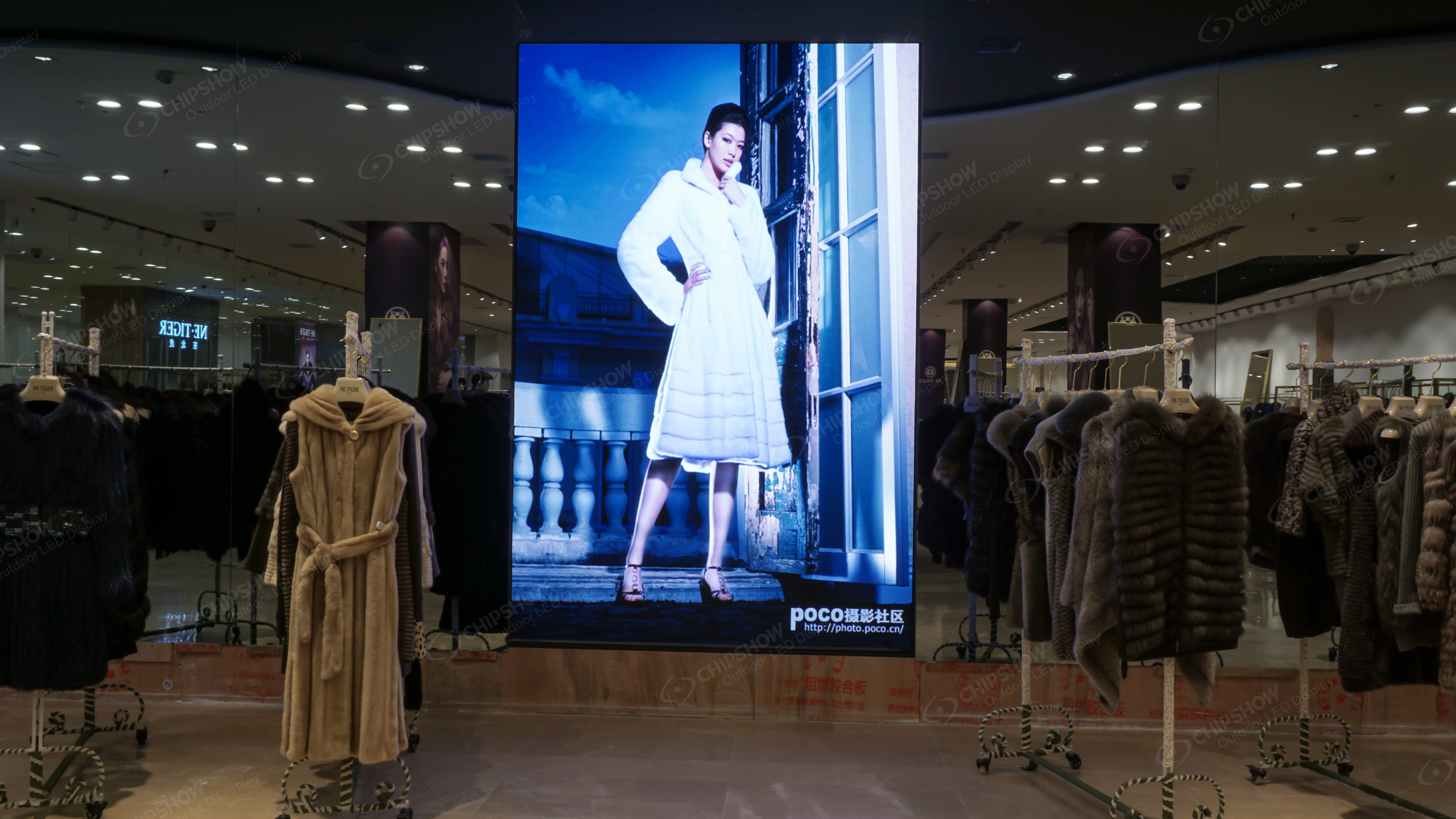 Indoor high-definition traditional LED display in a luxury retail store