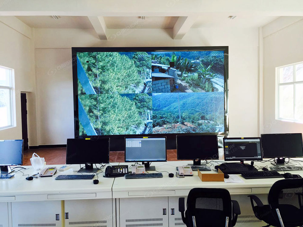 Small-spaced LED display in a dispatching center in Yunnan