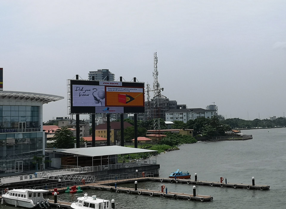 22C-Vent Outdoor P16 LED Billboard Pole Installation In Nigeria