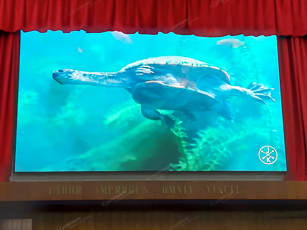 indoor display with a spacing of p2.5 in romanian church landscape cyan
